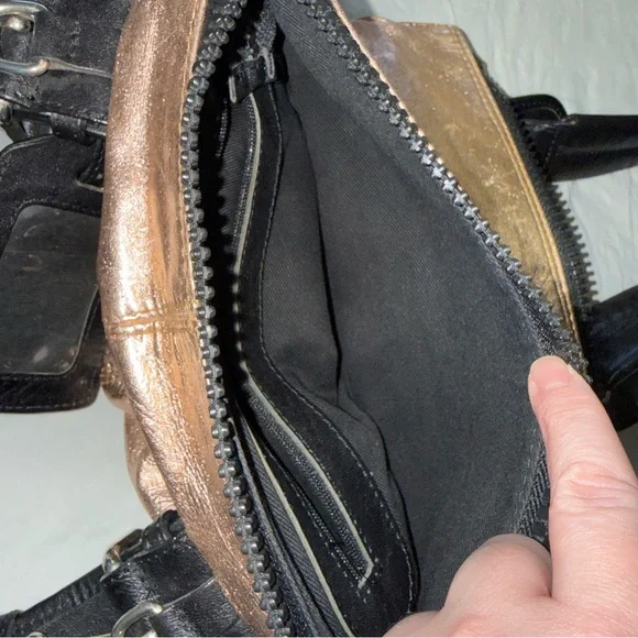 Pheobe Philo Rose Gold Chloe Black/Metallic Leather Double Zip Shoulder Bag - Picture 10 of 15